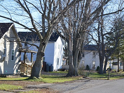 Main north of Fifth, Cecil