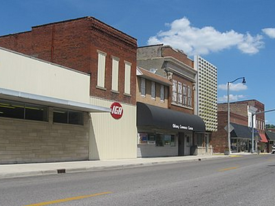 West Main in Oblong