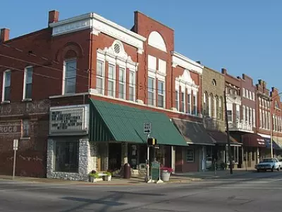Third Street at Courthouse Square in Boonville