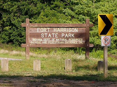 Fort Ben - bike entrance Fort Ben - bike entrance
