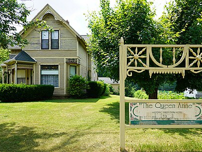 Frank Wheeler Hotel in Freetown, Indiana
