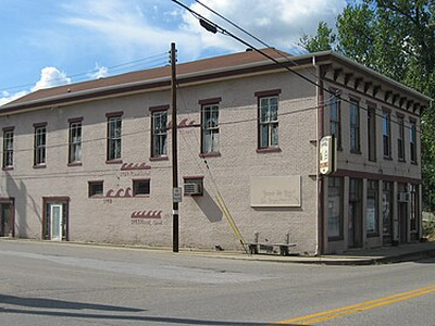 Ginn's Furniture Store in Milton