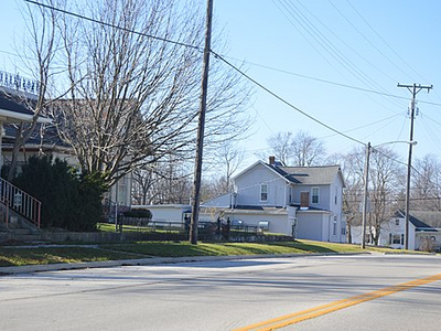 Main west of High, Montezuma