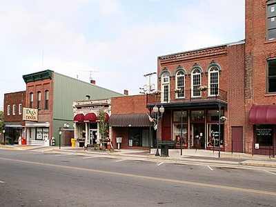 Warsaw-indiana-downtown
