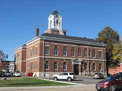 Clark County Courthouse in Marshall, southwestern angle