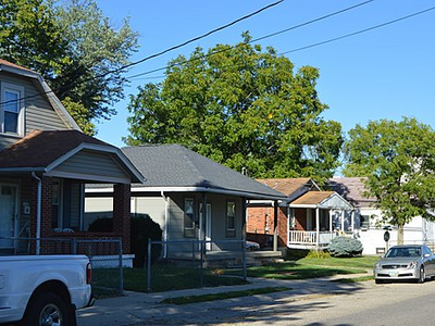 Steffen west of McIntyre, Lincoln Heights